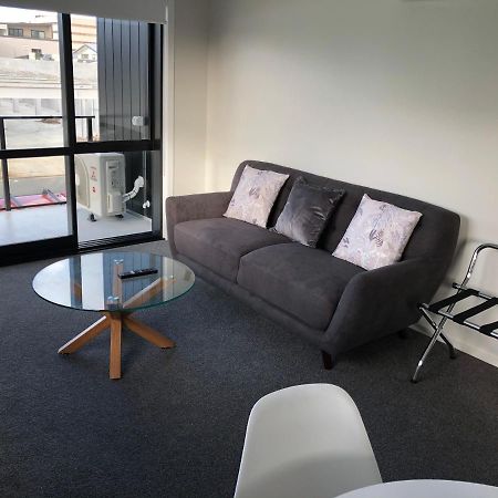 Central Stadium Apartments Hamilton Extérieur photo